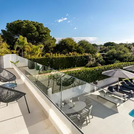 Villa Azure *